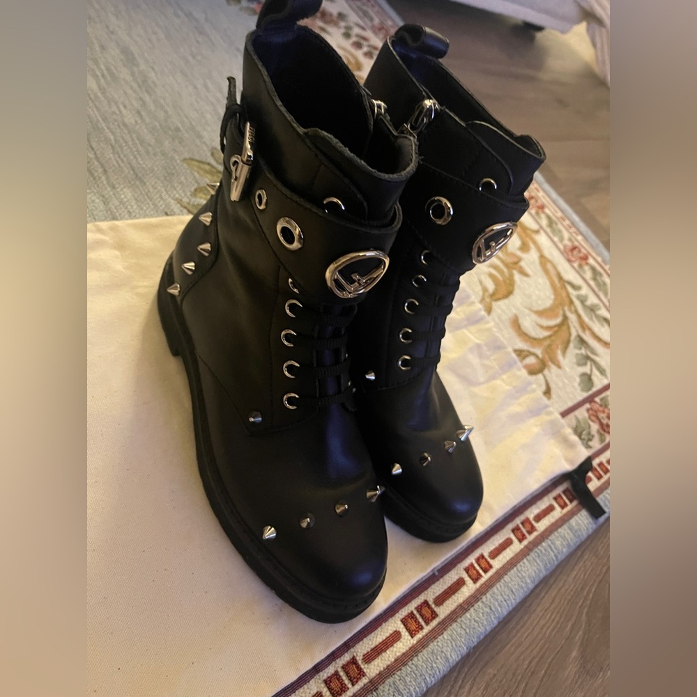 Fendi Black Studded Women's Boots Size 6 - Picture 2 of 10